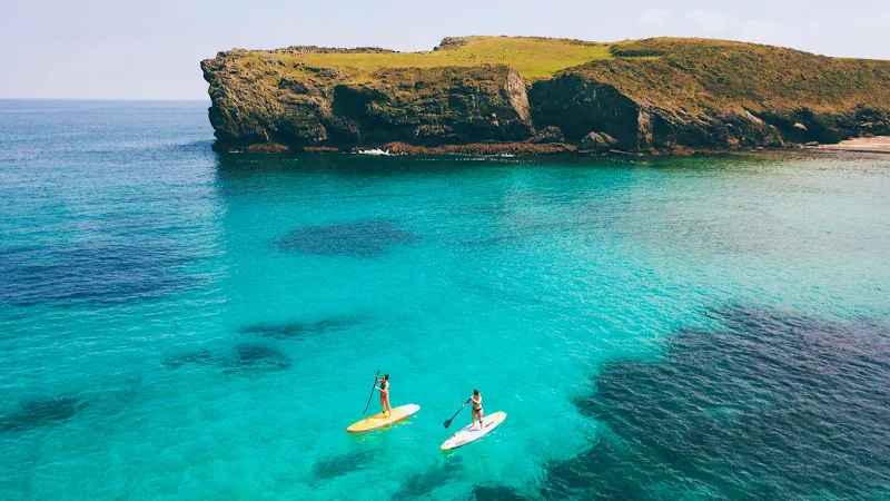 Escuela Asturiana de Surf (Llanes) en Barro (Asturias)