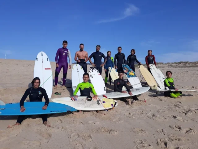 Escuela de Surf As Furnas en Caamaño (A Coruña)