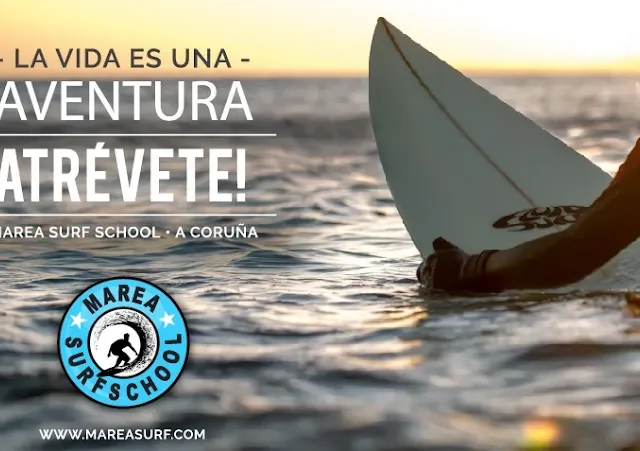 Marea Surf School en Playa de Santa Cristina (A Coruña)