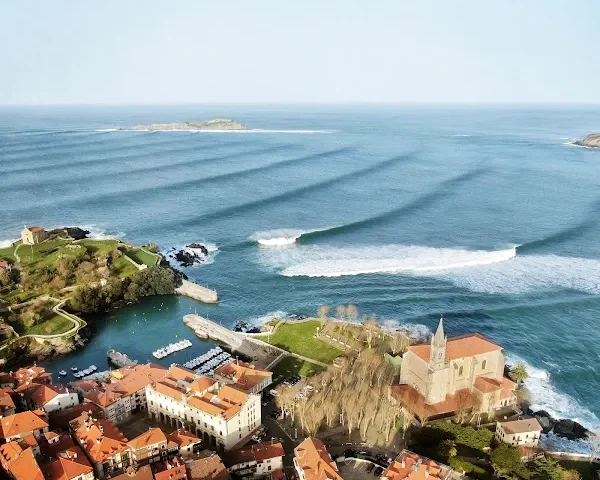 Mundaka Surf Shop en Mundaka (Bizkaia)